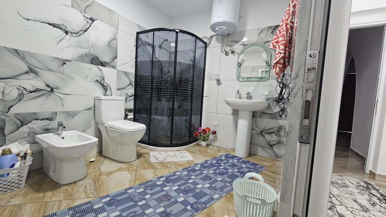 Guesthouse Albi Berat Luaran gambar